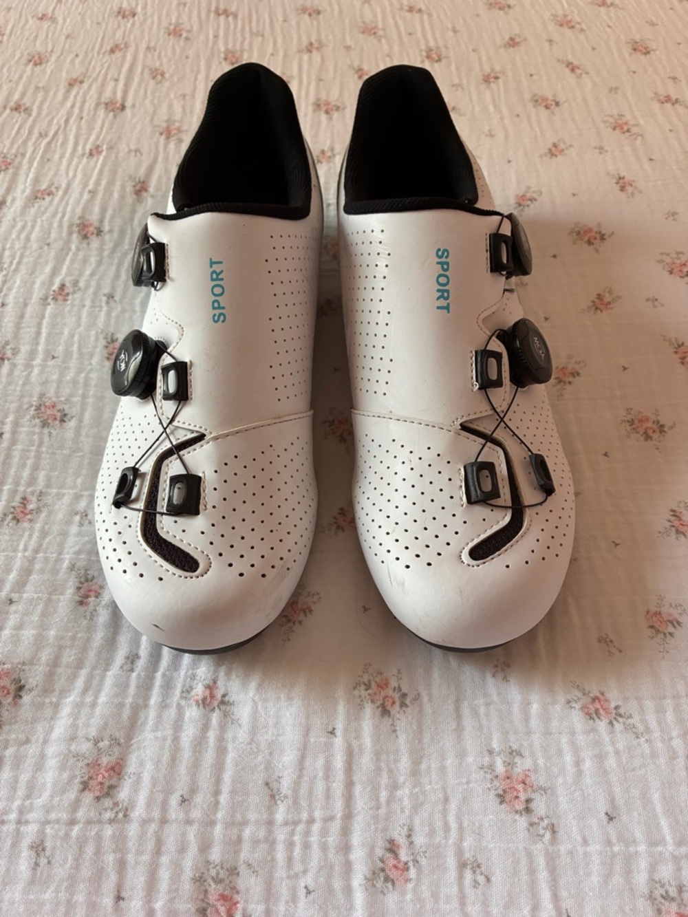 White Sport Cycling Shoes with Dial Closures
